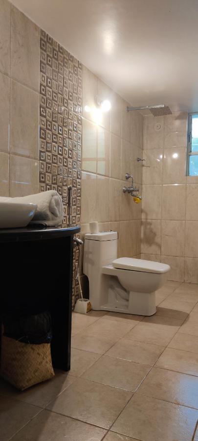 J-House, Spacious Apartments With Balconies, Thalassa 1Min Away Siolim Exterior photo