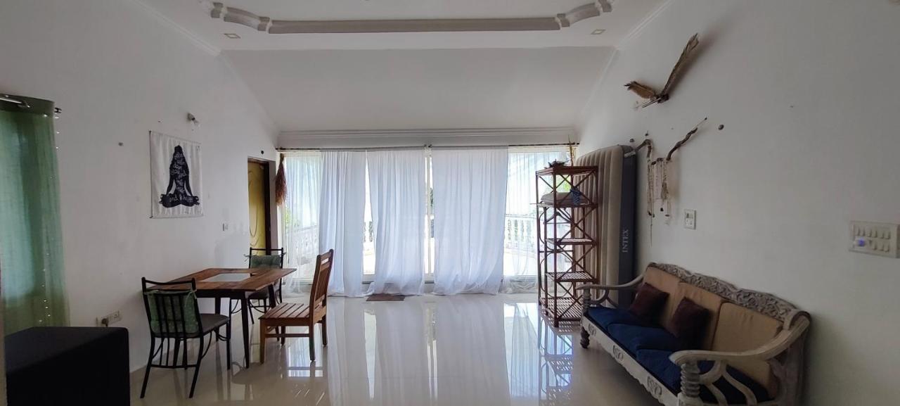 J-House, Spacious Apartments With Balconies, Thalassa 1Min Away Siolim Exterior photo