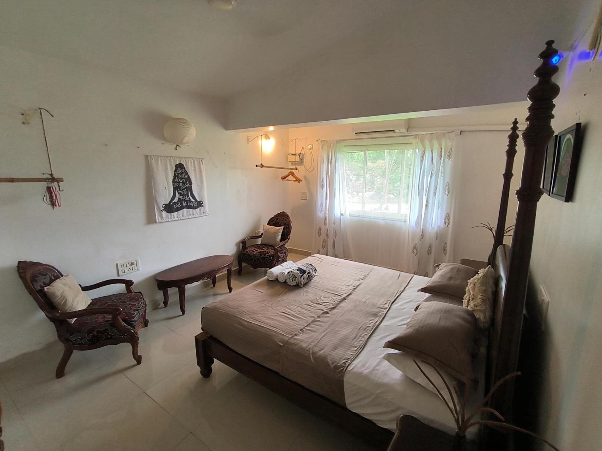 J-House, Spacious Apartments With Balconies, Thalassa 1Min Away Siolim Room photo